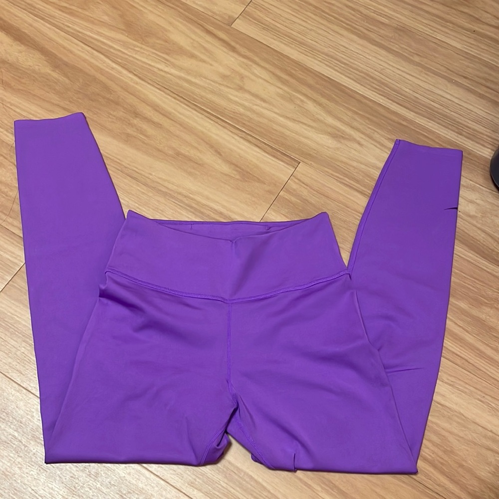 Small Nike leggings